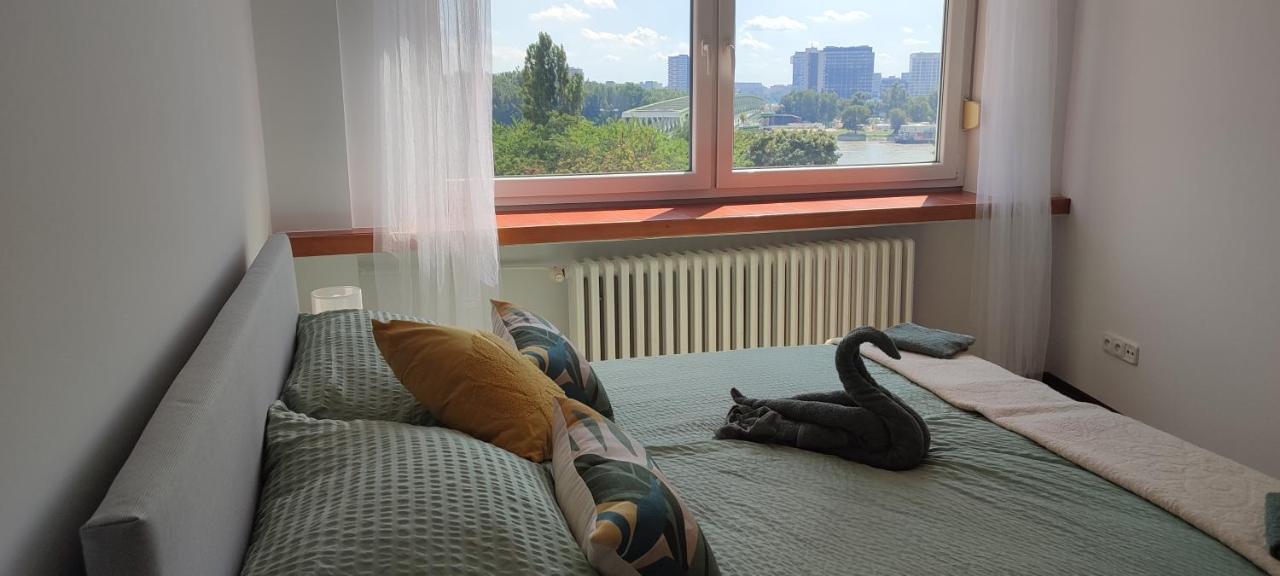 Danube Riverside Apartment With Quite Workplace Bratislava Eksteriør bilde